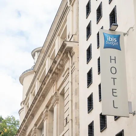 Ibis Budget Centre 2*