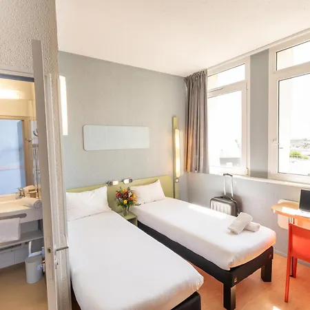 Ibis Budget Centre Hotel 2*