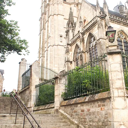 Hotel Ibis Budget Centre 2*