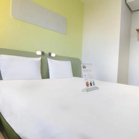 Ibis Budget Centre 2*