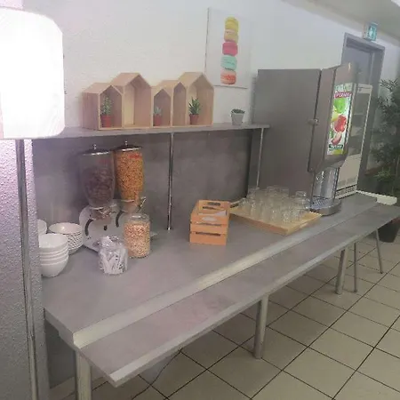 Ibis Budget Centre Hotel 2*