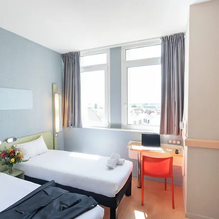 Ibis Budget Centre