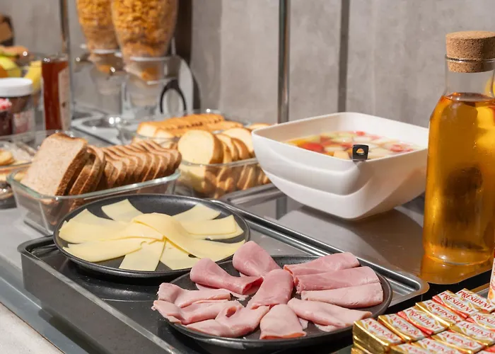 Ibis Budget Centre Hotel 2*