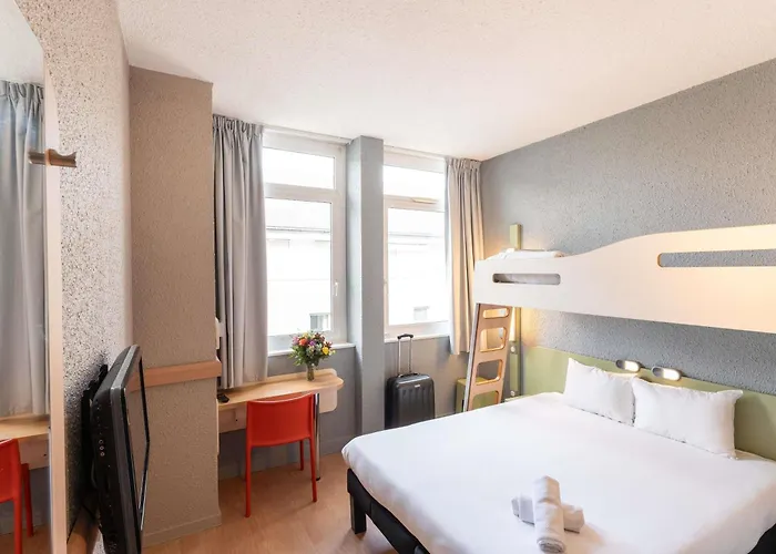 Ibis Budget Centre Hotel 2*