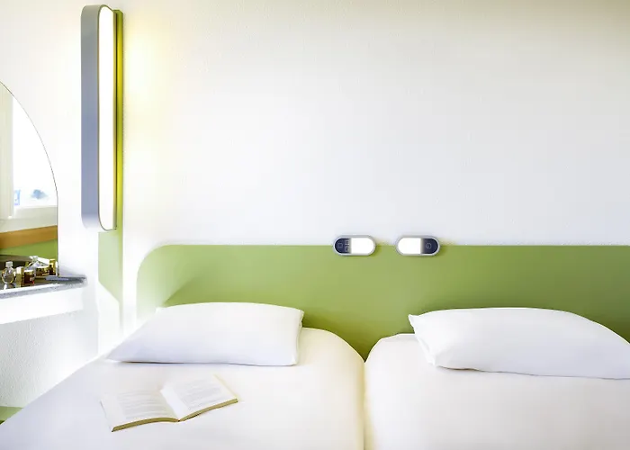 Ibis Budget Centre Hotel 2*