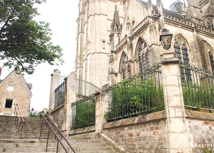 Hotel Ibis Budget Centre 2*